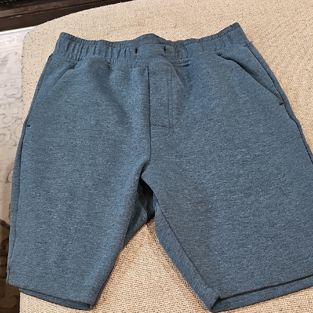 Men's Athletic Heather Blue Shorts